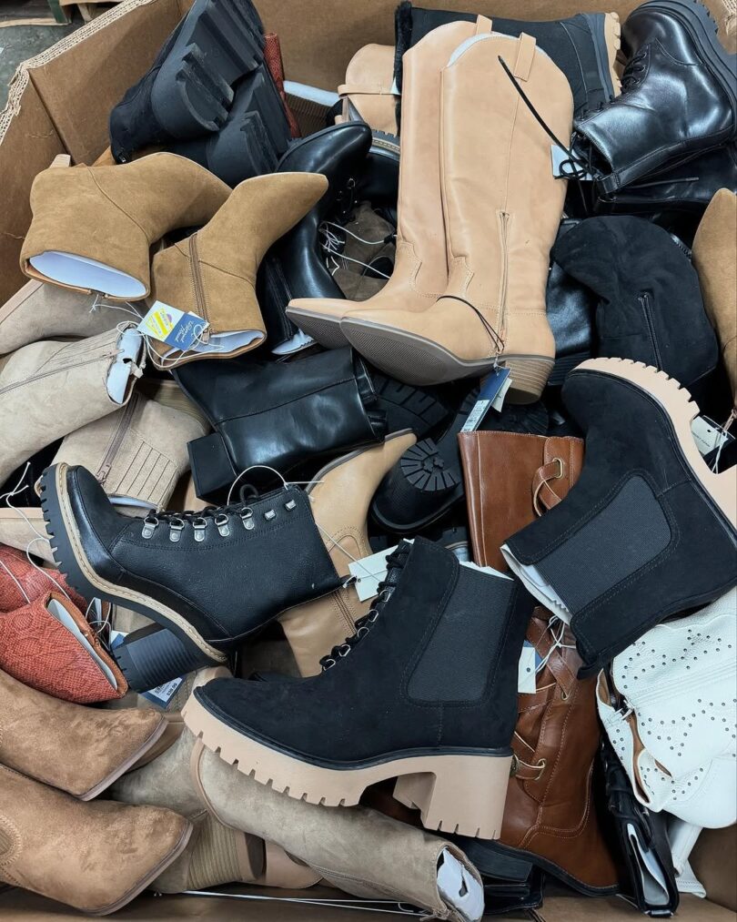 MIXED WOMEN BOOTS PALLET - Image 4