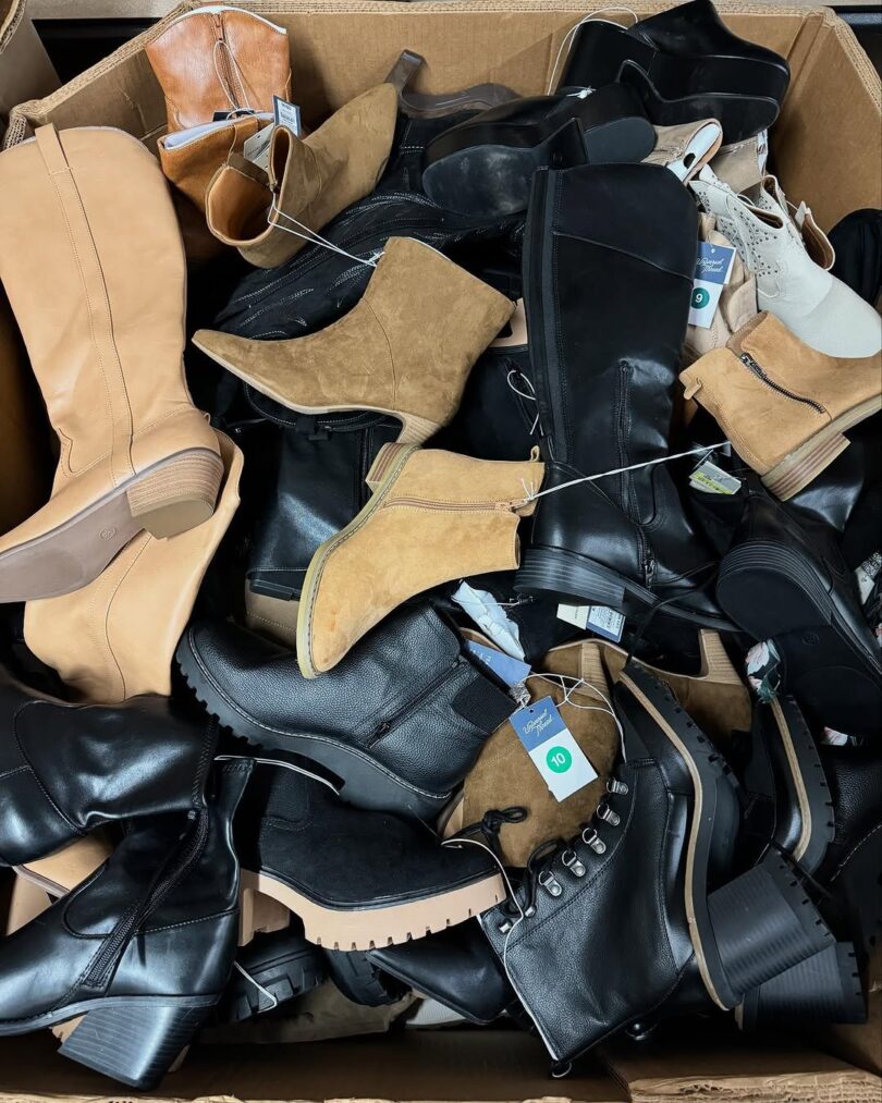 MIXED WOMEN BOOTS PALLET - Image 5