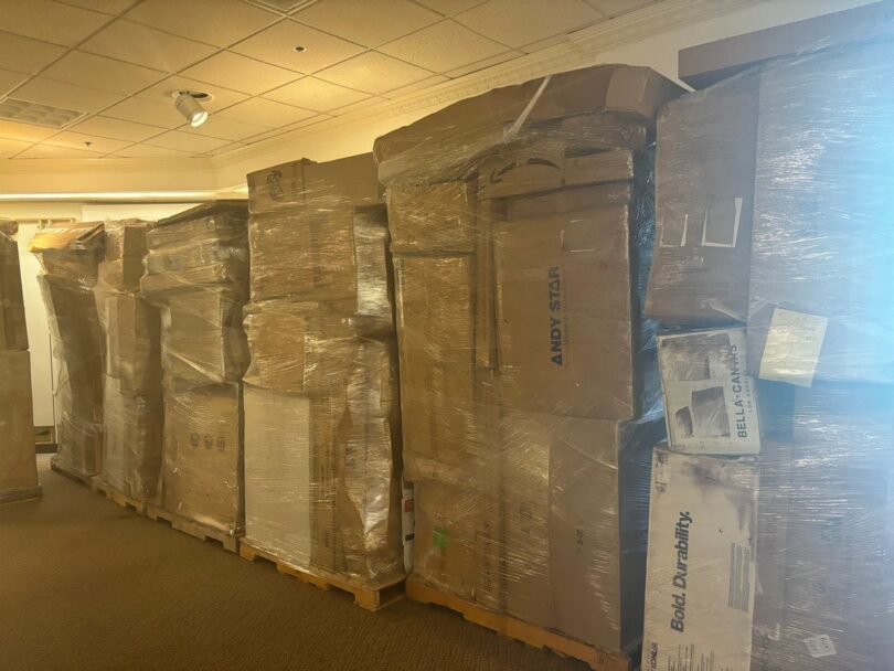 AMZ Mediums Monster Truckload – Premium Customer Returns & Overstock Items