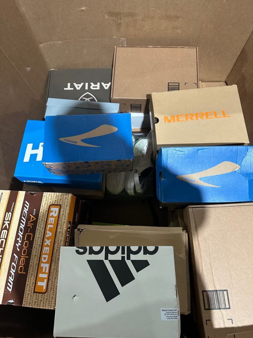 CUSTOMER RETURNS MIXED SHOE PALLET – 30 PAIRS PER PALLET - Image 6
