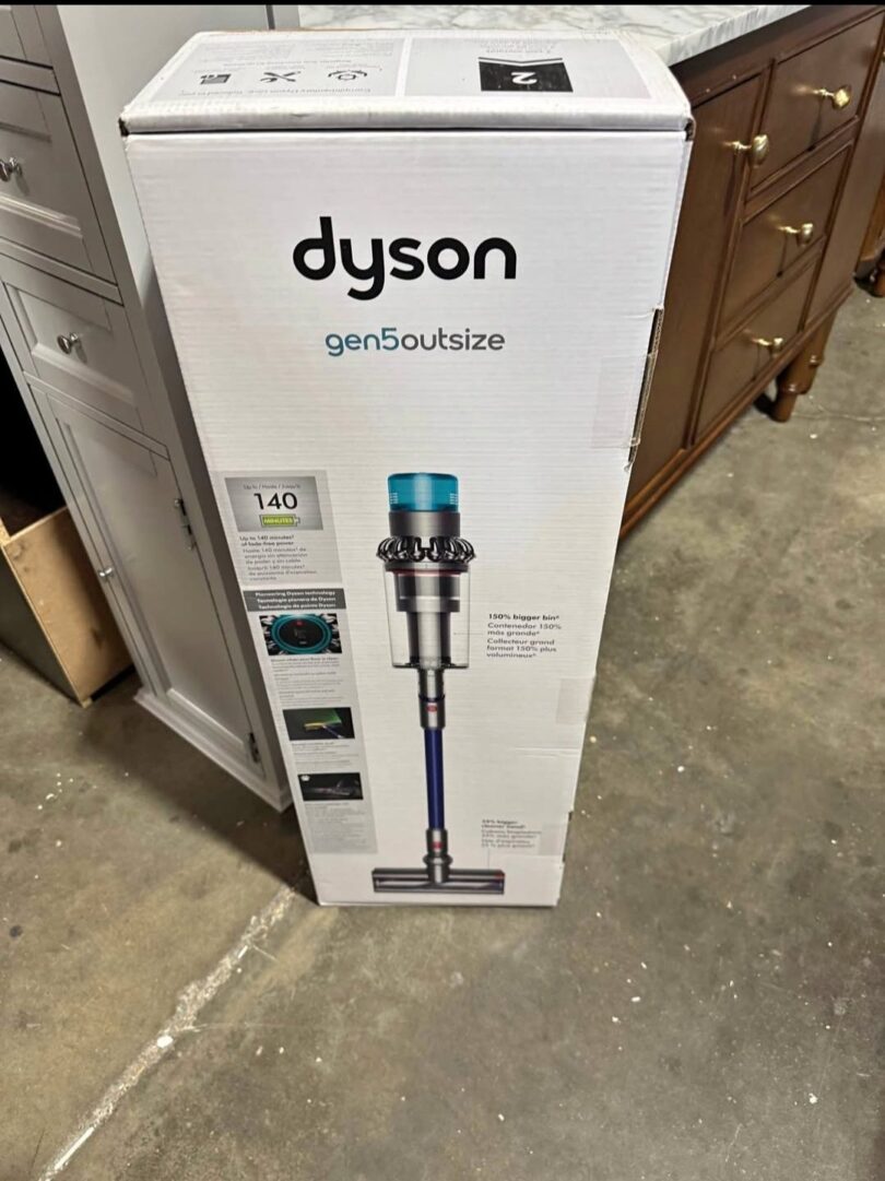 Dyson Stick Vacuum Cleaner - Image 8
