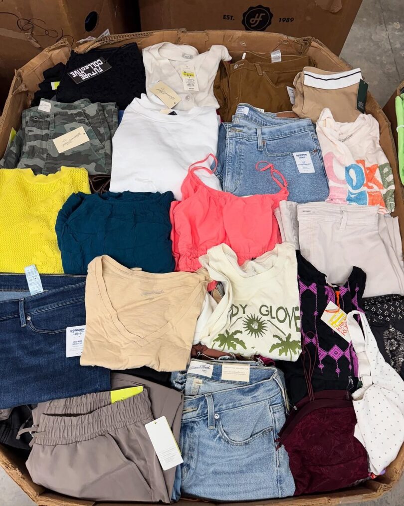 Summer Clothing Pallets (Adults) - Image 2