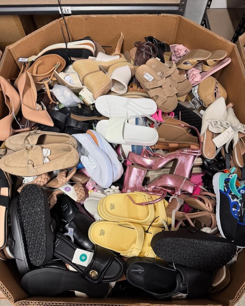 Summer Shoes & Sneakers Pallet - Image 2