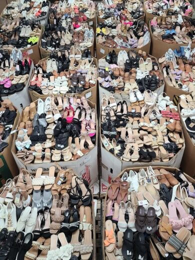 WOMEN’S SHOE PALLETS FROM TARGET